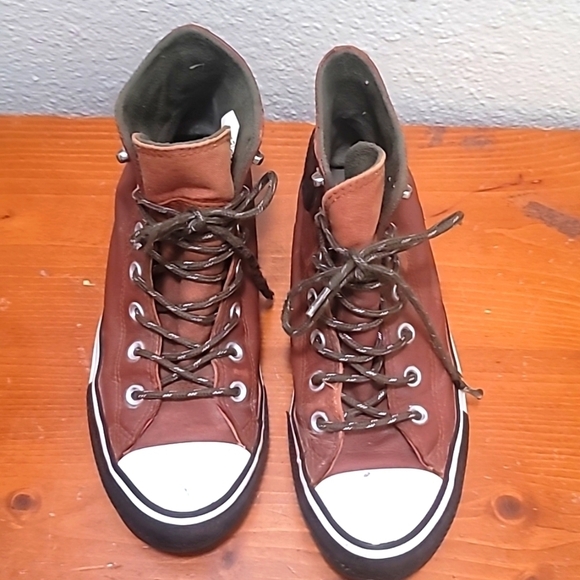 CONVERSE CHUCK TAYLOR ALL STAR UNISEX BROWN LEATHER WATERPROOF SNEAKER 8 - Picture 6 of 11